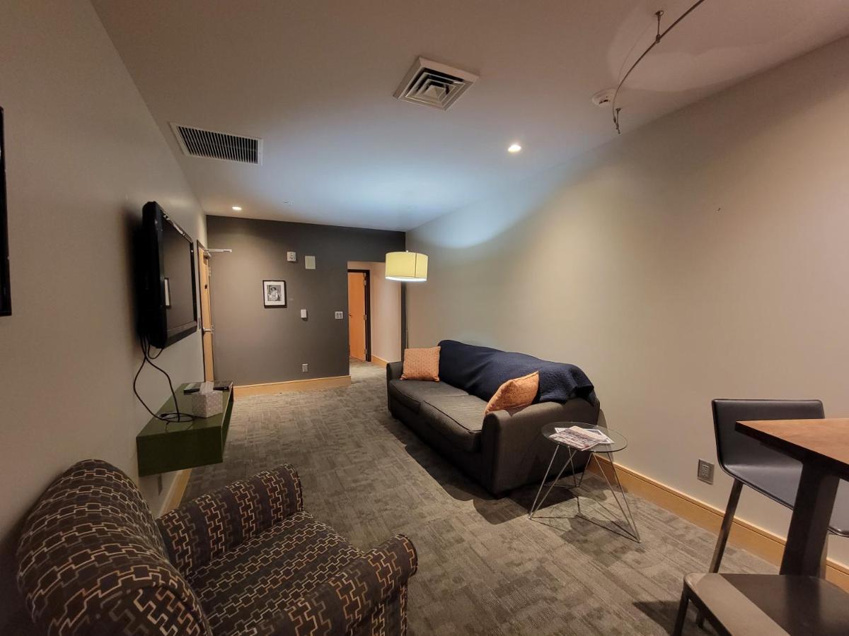 Suites At 118 بلومنقتون المظهر الخارجي الصورة